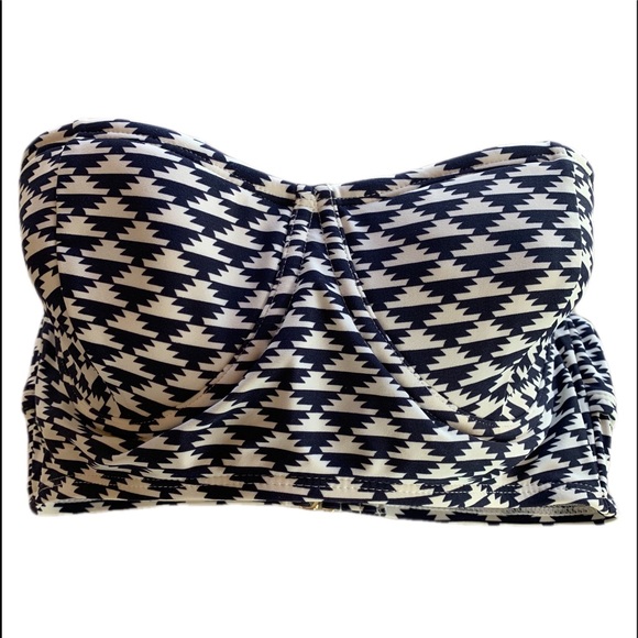 Women's Navy & White Graphic Pattern Molded Bandeau Bikini Top by Xhilaration - Picture 8 of 9
